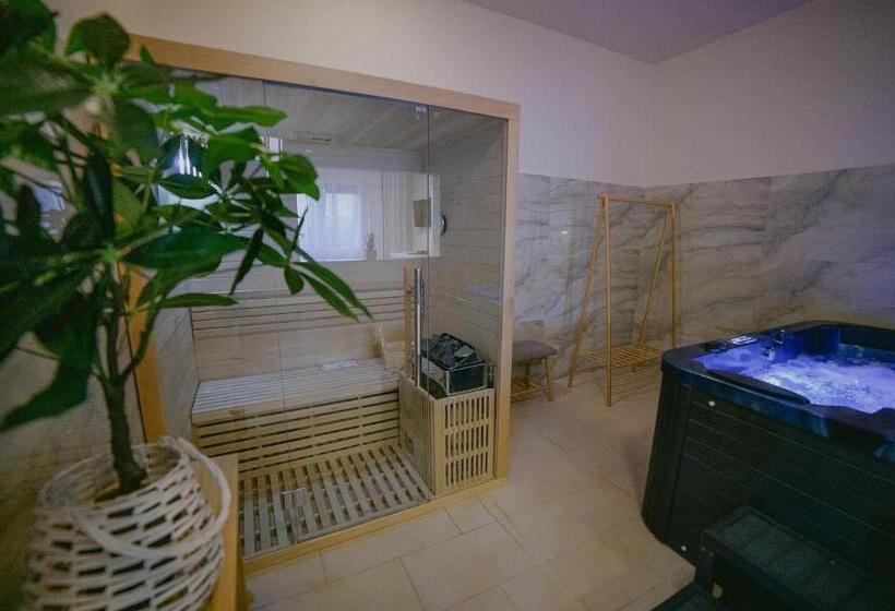 فندق Secret Garden