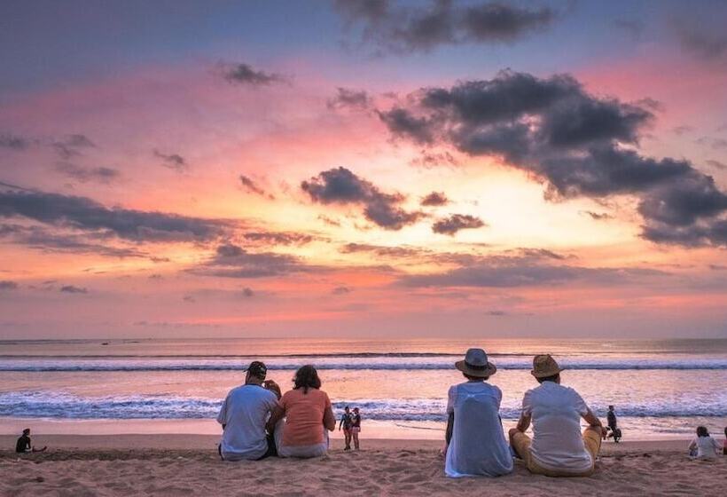 酒店 Swissbelexpress Kuta Legian