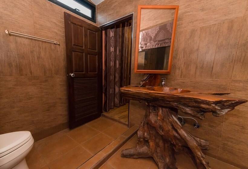 ホテル Thongtara House Boutique Residence