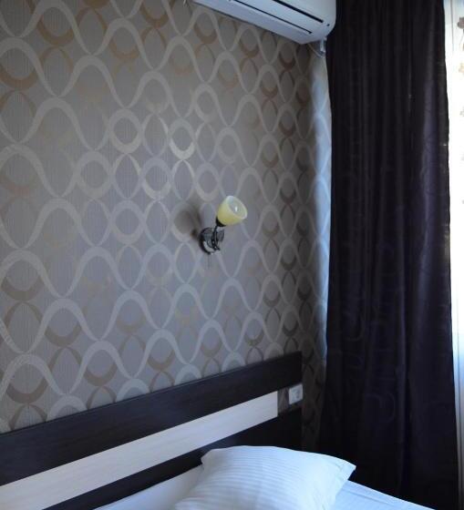 هتل Villa Roberto