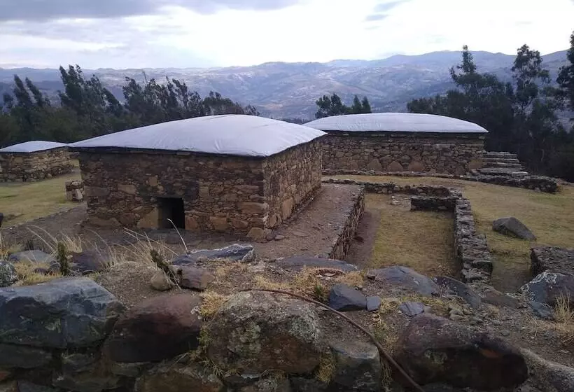 تختخواب و صبحانه Hostal Casa Del Montanista