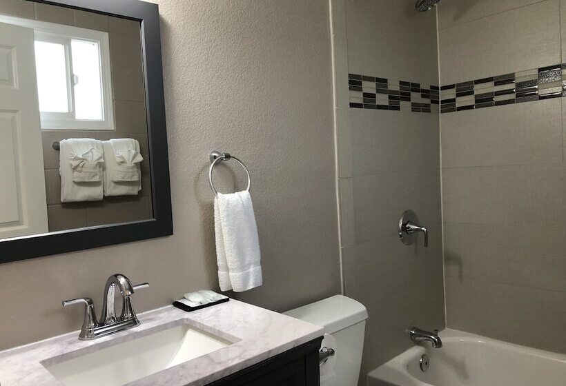 בית מלון כפרי Budget Inn