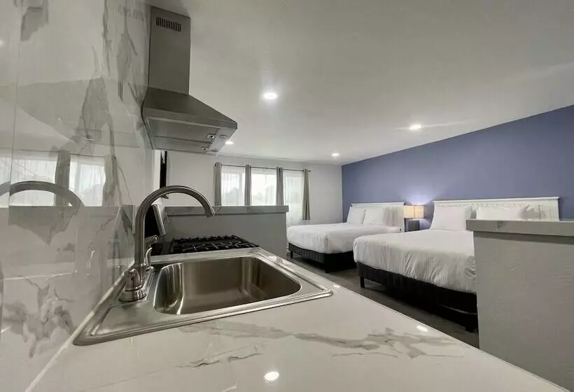 ホテル Budget Inn