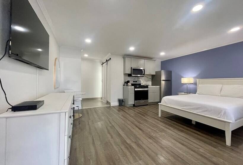 בית מלון כפרי Budget Inn