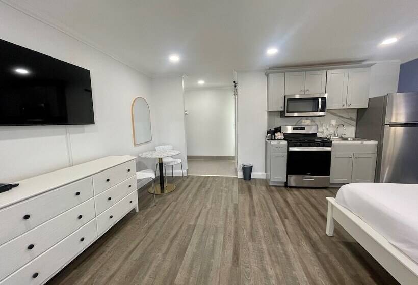 בית מלון כפרי Budget Inn