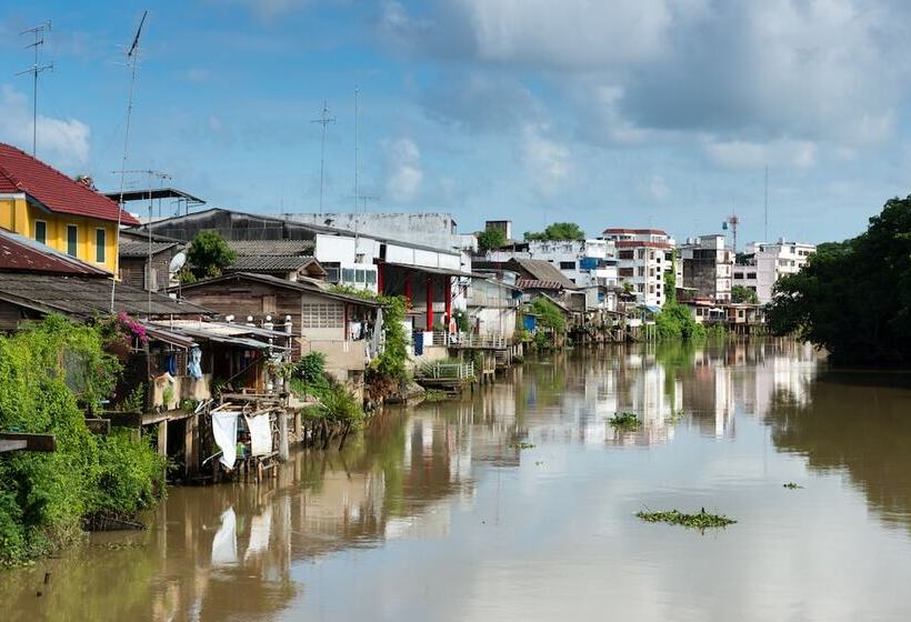호텔 Chatrium Golf Resort Soi Dao Chanthaburi
