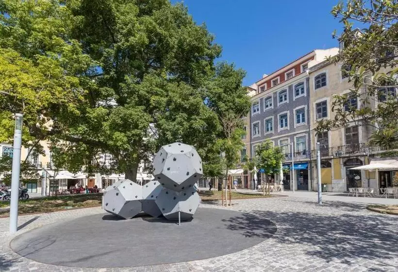 هتل Emporium Lisbon Suites