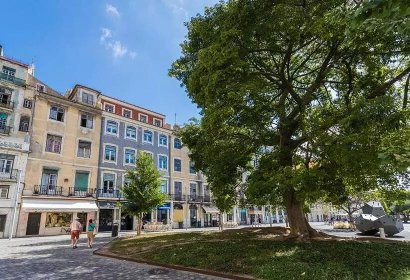 هتل Emporium Lisbon Suites