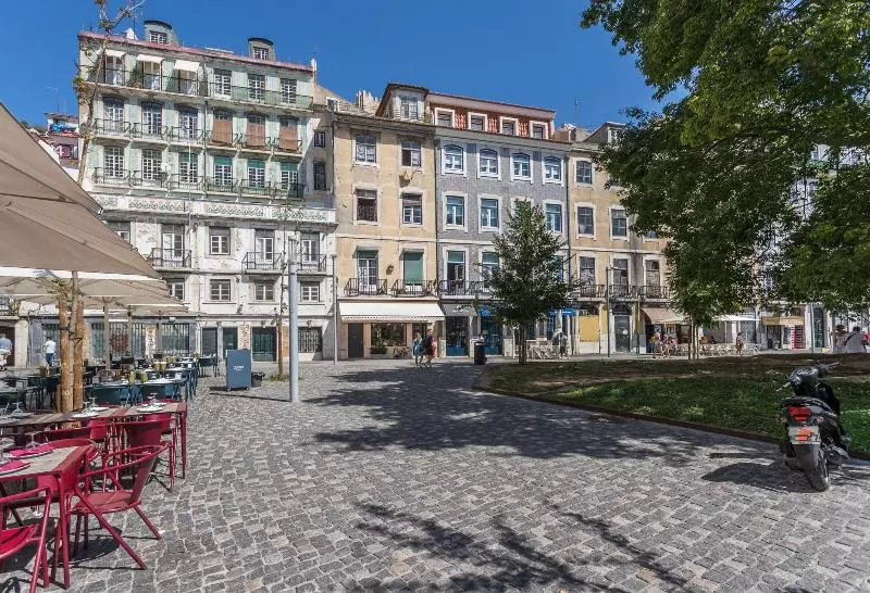 هتل Emporium Lisbon Suites