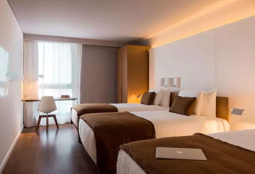 ホテル Esplendor By Wyndham Montevideo Punta Carretas