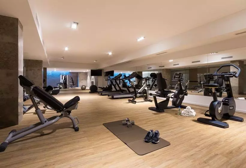 ホテル Esplendor By Wyndham Montevideo Punta Carretas