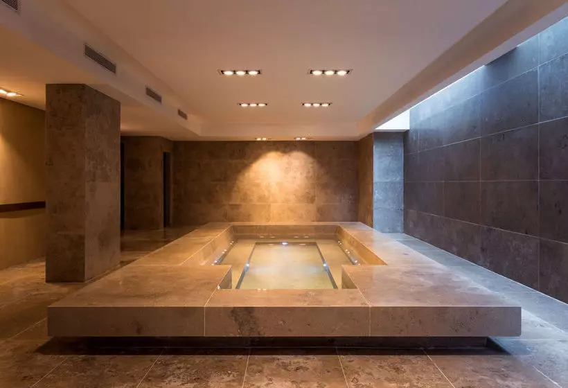 ホテル Esplendor By Wyndham Montevideo Punta Carretas