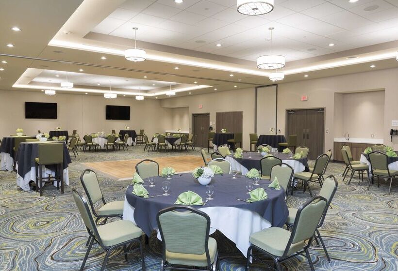 فندق Hilton Garden Inn Grand Rapids East