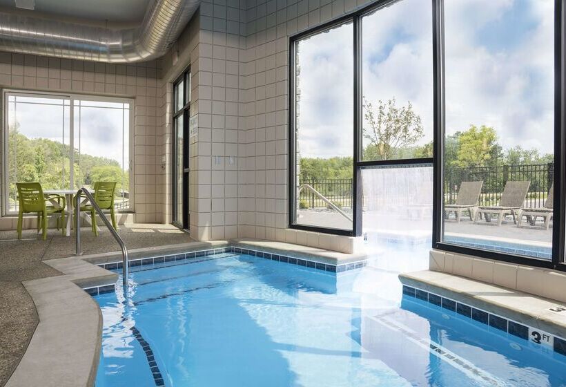 فندق Hilton Garden Inn Grand Rapids East