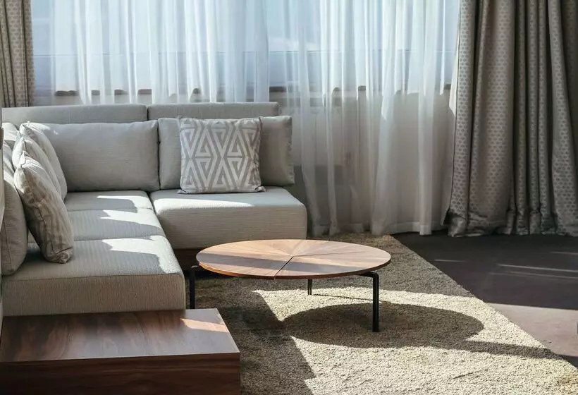 هتل Hilton Garden Inn Volgograd