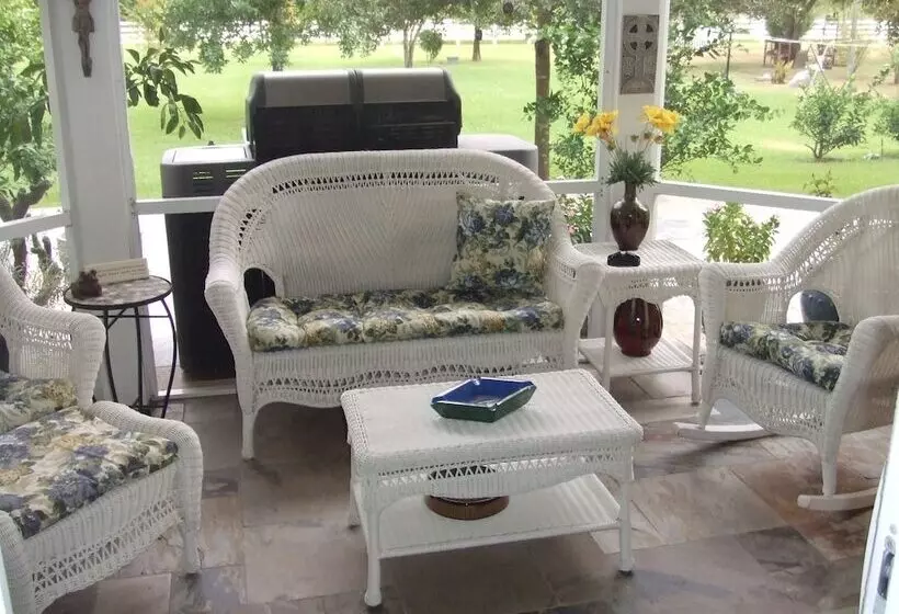 ホテル Honey Farm Bed & Breakfast