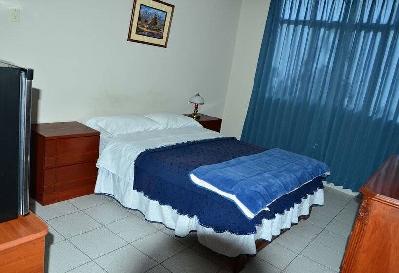 هتل Hostal Don Reymundo