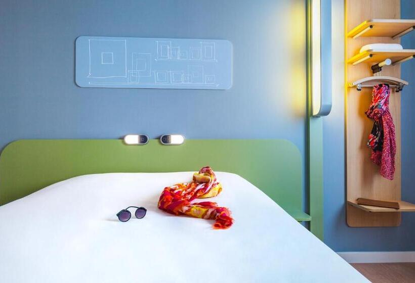 בית מלון כפרי Ibis Budget Sens