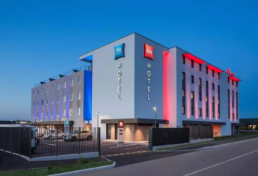 Hotelli Ibis Budget Sens