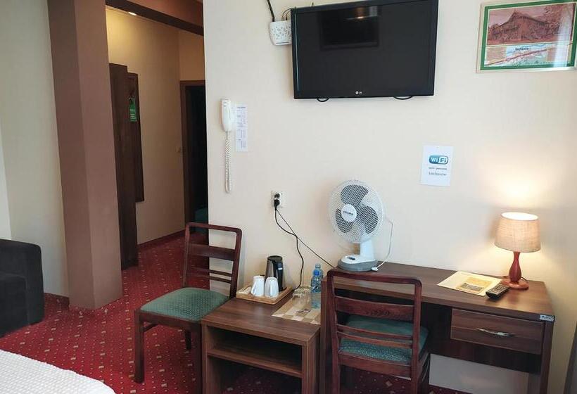 בית מלון כפרי Kochanów