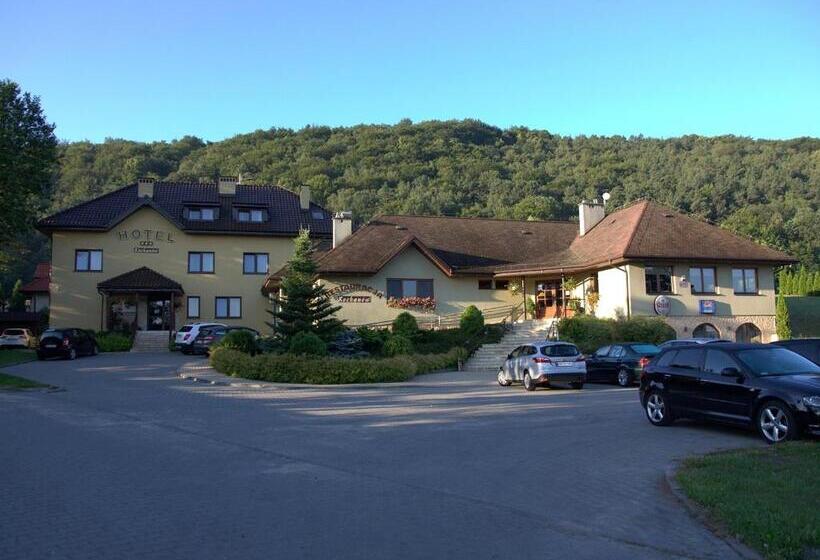 בית מלון כפרי Kochanów