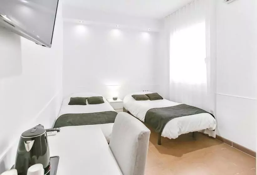 هتل Laramond Barcelona Rooms