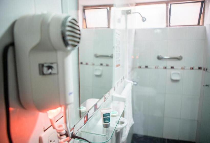 Отель Las Palmeras Huanchaco