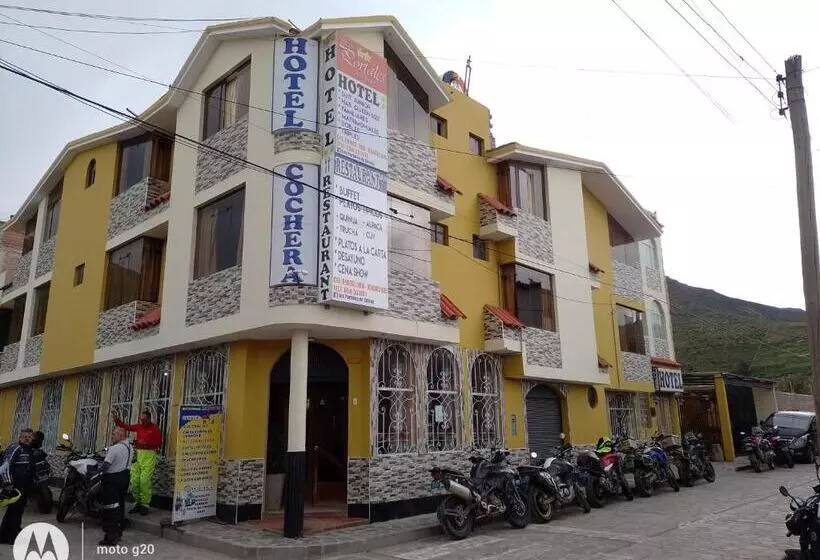 هتل Los Portales De Chivay