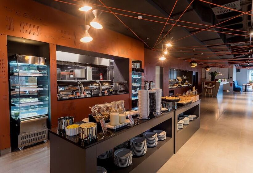 هتل Star Inn Lisbon Airport