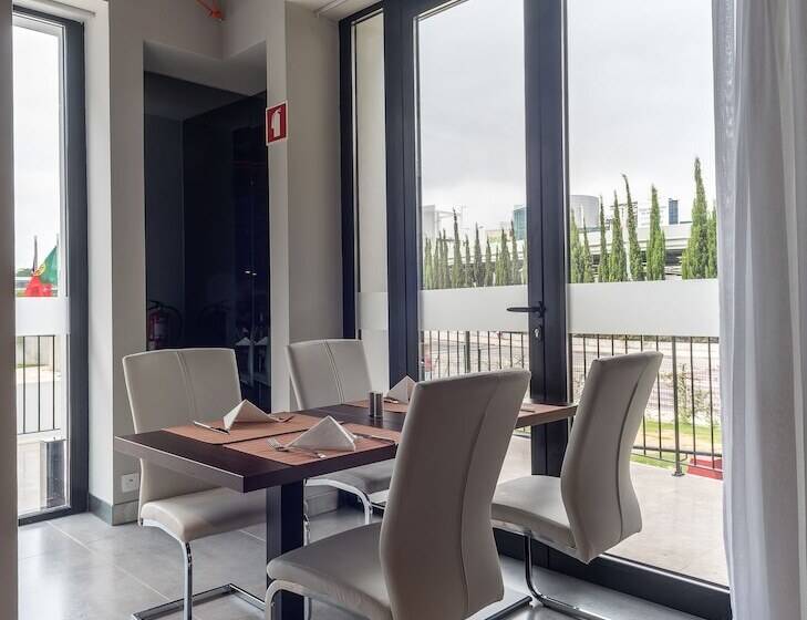 هتل Star Inn Lisbon Airport