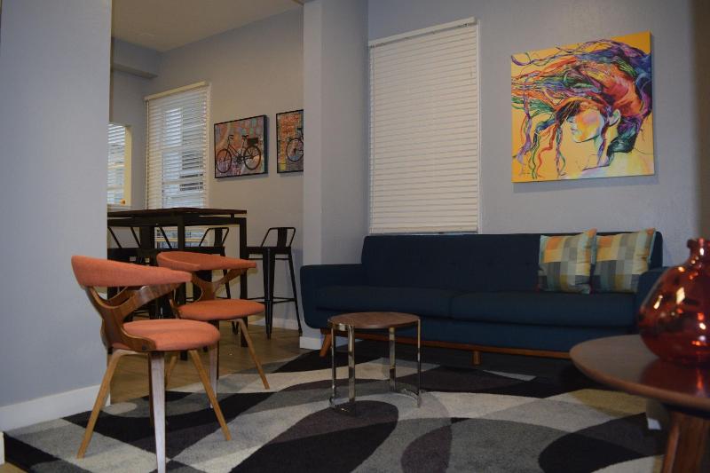 Отель The Urban