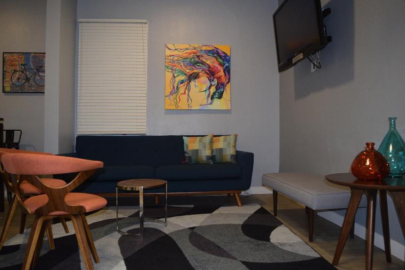 Отель The Urban