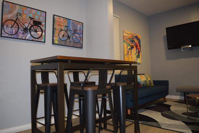 Отель The Urban