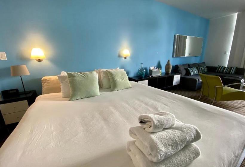 Suites At Congress Ocean Drive