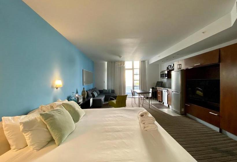 Suites At Congress Ocean Drive