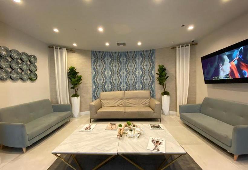 Suites At Congress Ocean Drive