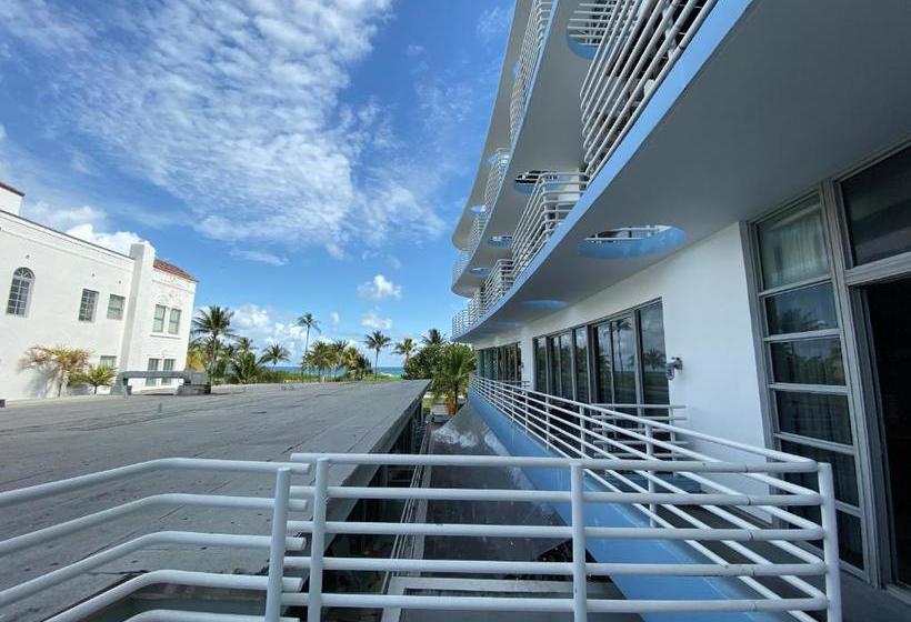 Suites At Congress Ocean Drive