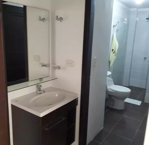 ホテル Alhambra Torre B