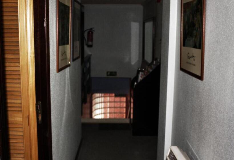 Otel Alojamientos Albor I