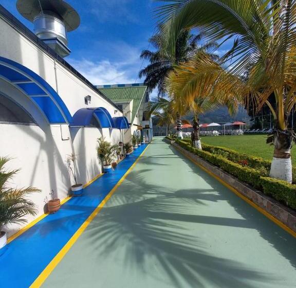 Отель Barcelona Chinauta