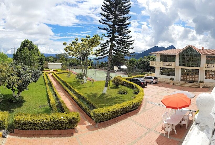 Отель Barcelona Chinauta