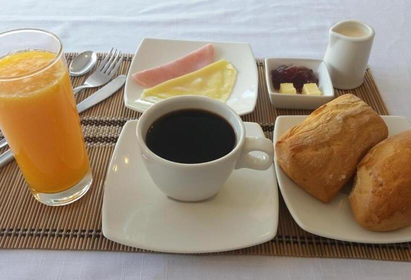 בית מלון כפרי Boulevard Plaza