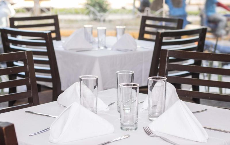 בית מלון כפרי Boulevard Plaza