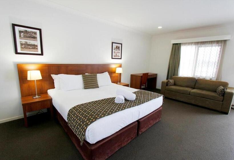 Отель Chinchilla Downtown Motor Inn