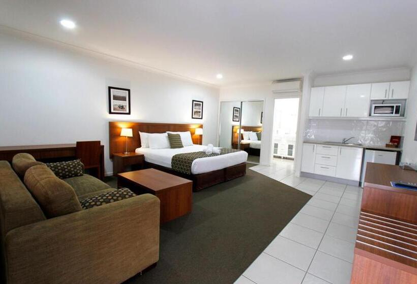 Отель Chinchilla Downtown Motor Inn