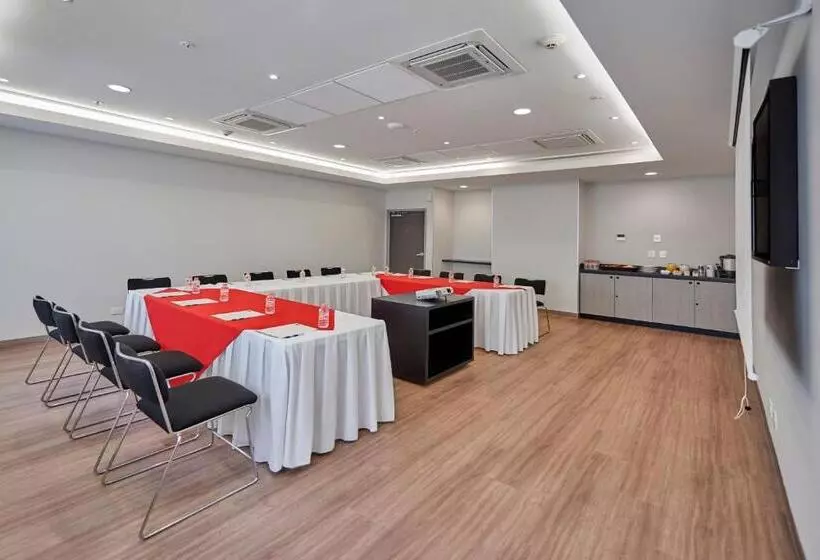 Hotelli City Express Junior By Marriott Bogota Aeropuerto