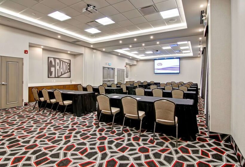 בית מלון כפרי Hampton Inn & Suites By Hilton Grande Prairie