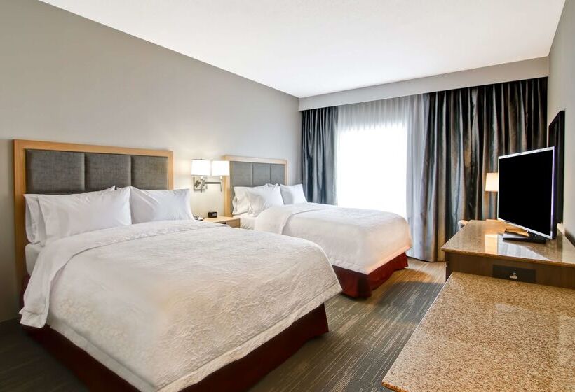 בית מלון כפרי Hampton Inn & Suites By Hilton Grande Prairie