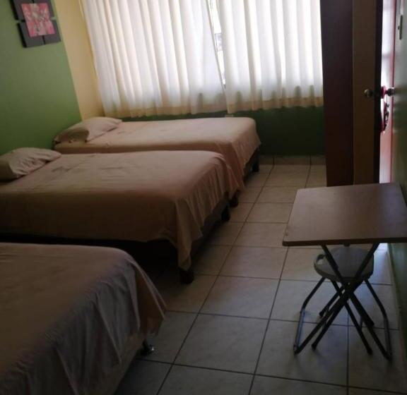 בית מלון כפרי Hostal Boulevard