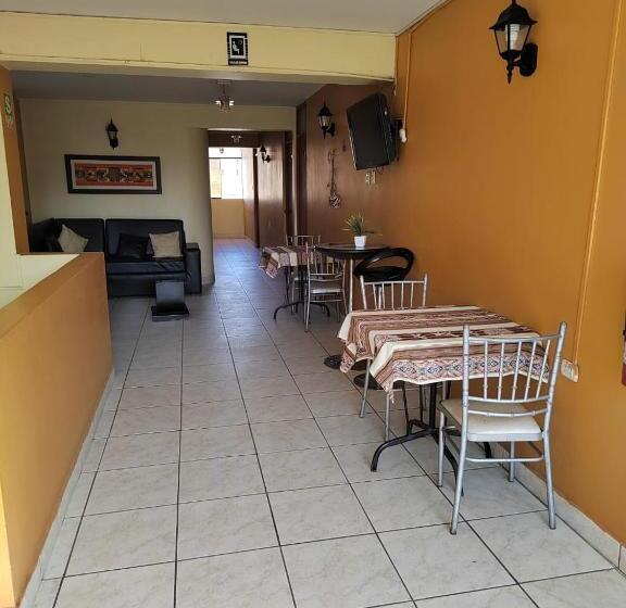 בית מלון כפרי Hostal Boulevard